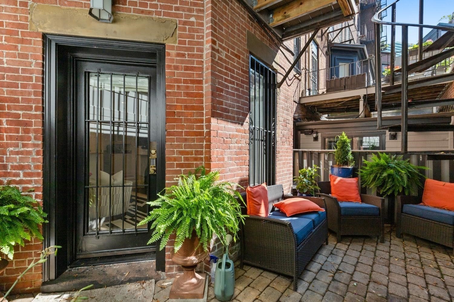 76 Marlborough Street # 6