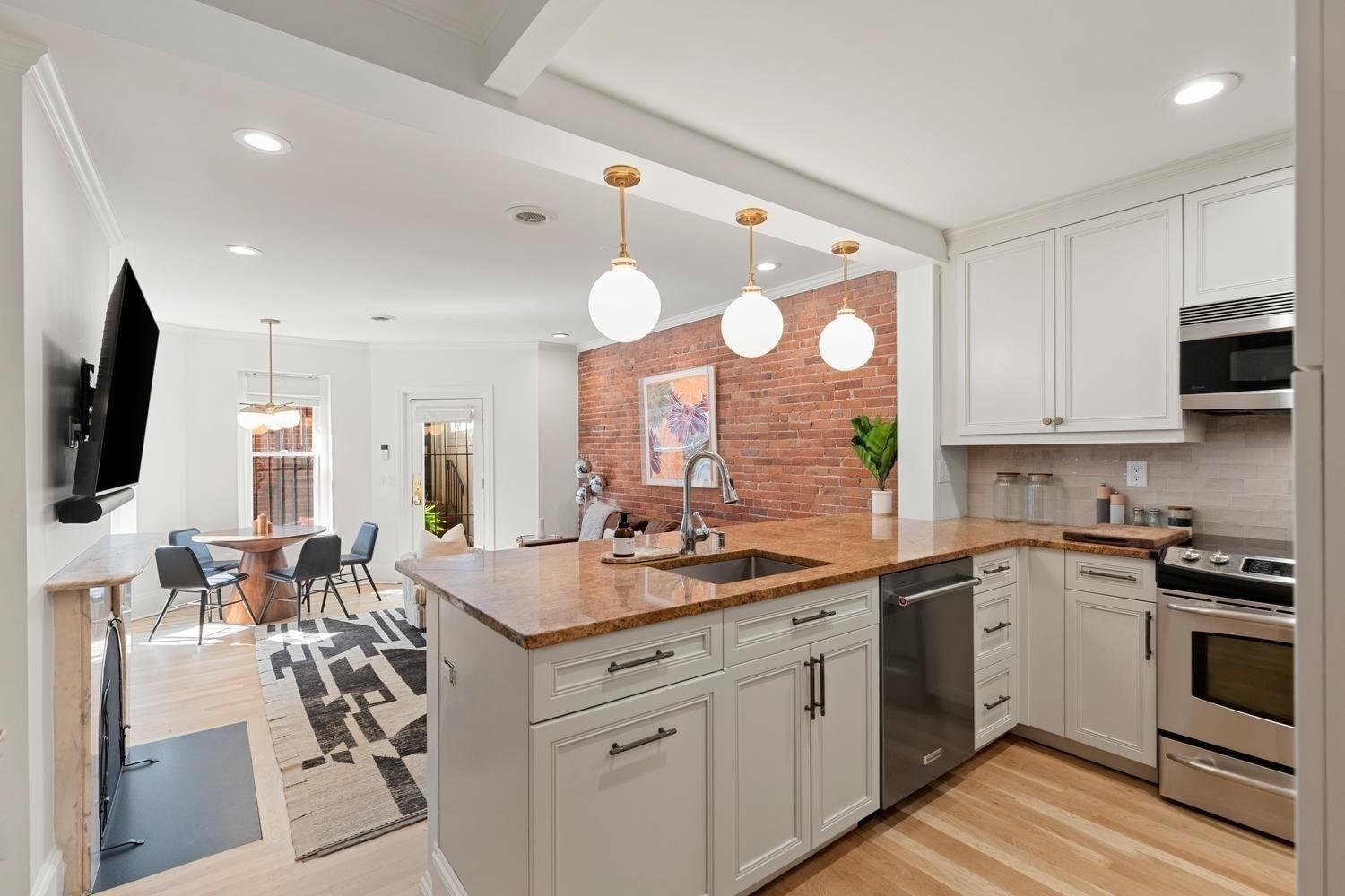 76 Marlborough Street # 6