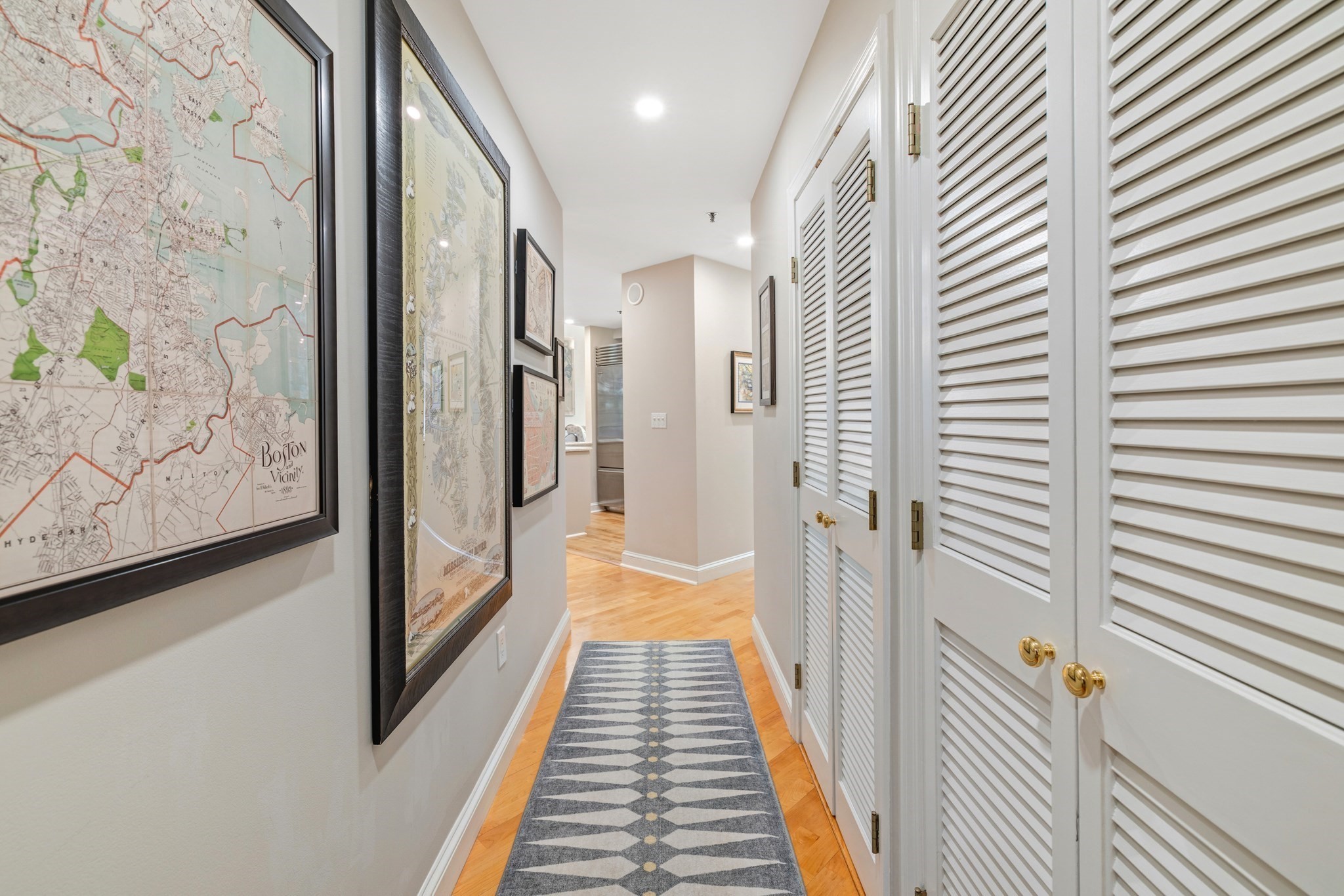 30 Monument Square # 207