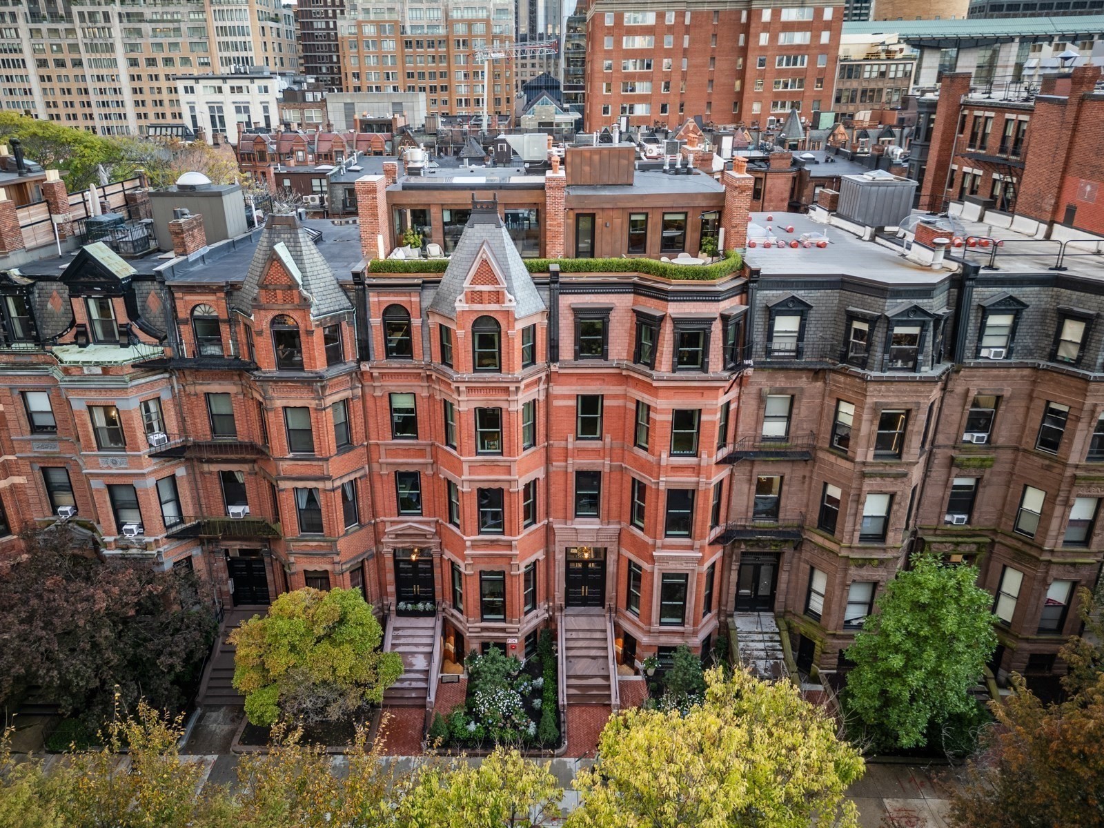 262 Commonwealth Ave # 1A