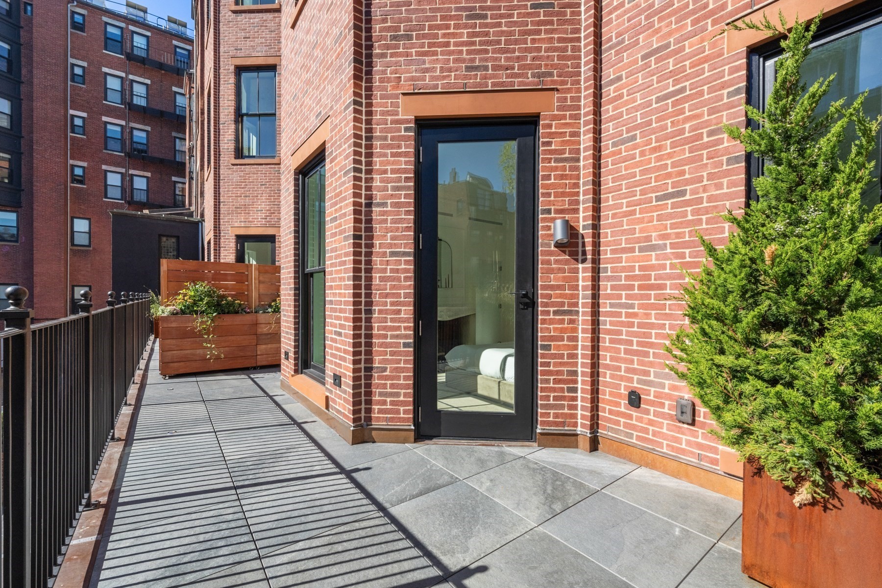 262 Commonwealth Ave # 1A
