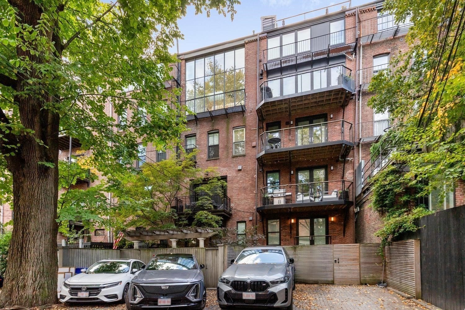 51 Rutland Square PH