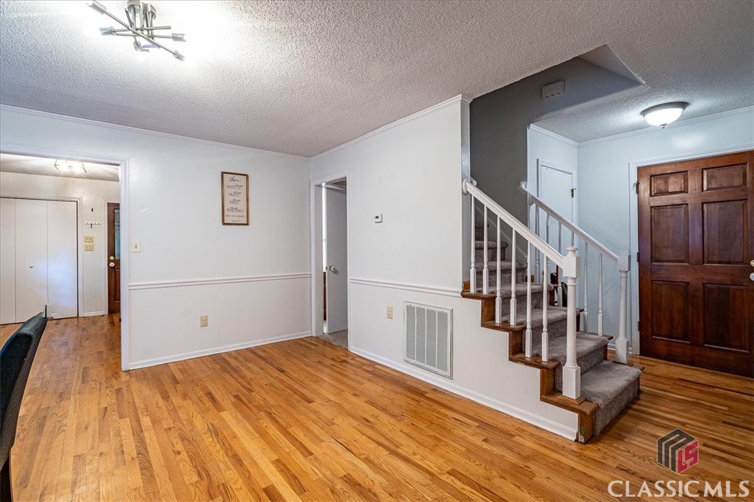 160 Bentwood Trail