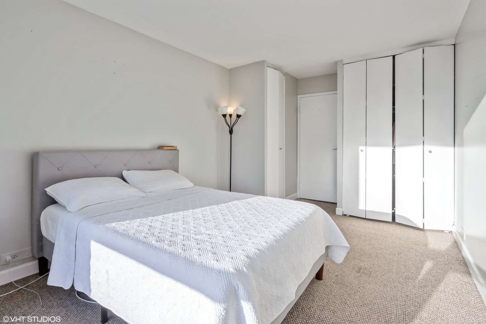 5415 N Sheridan Road Unit: 1515