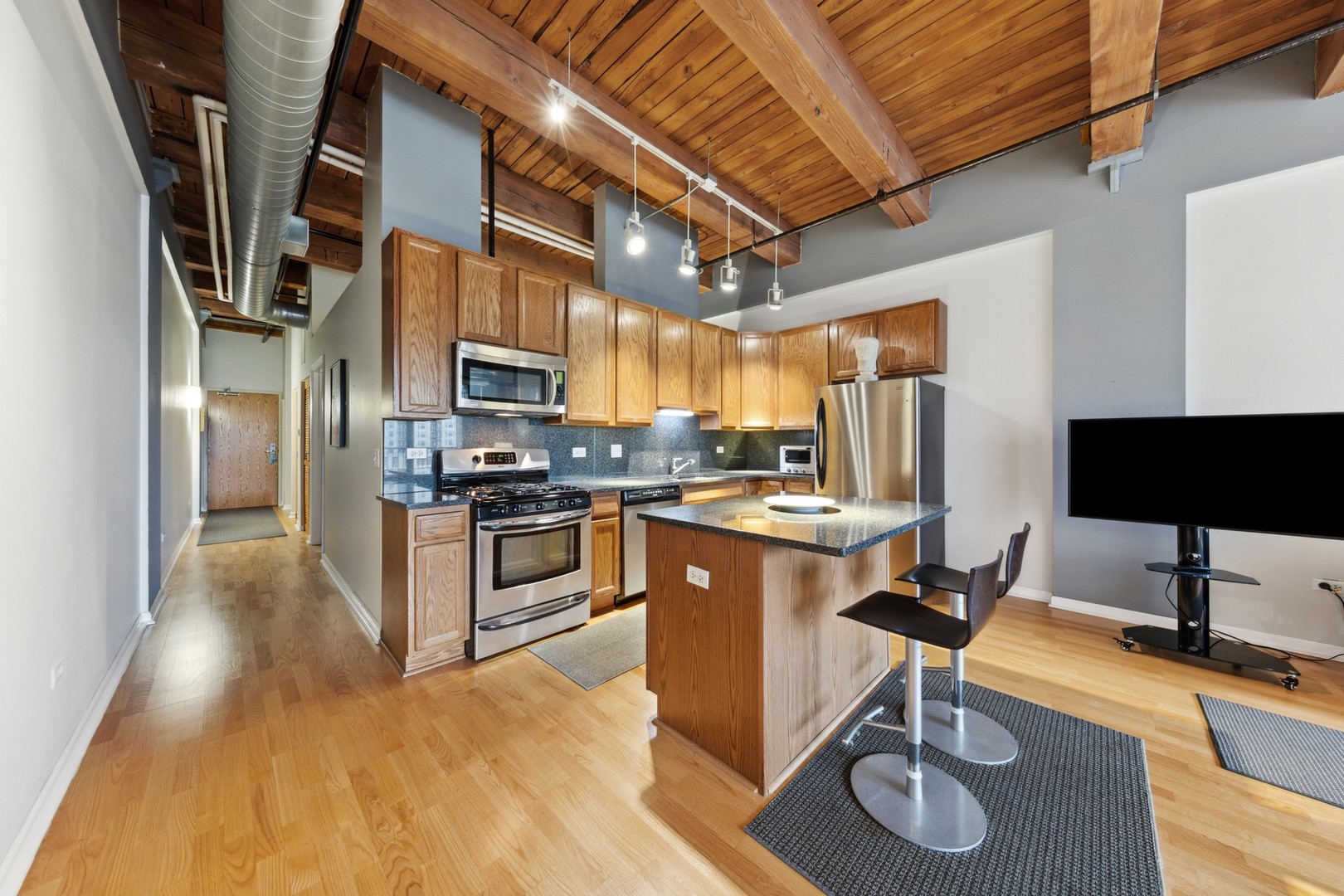1503 S State Street Unit: 611