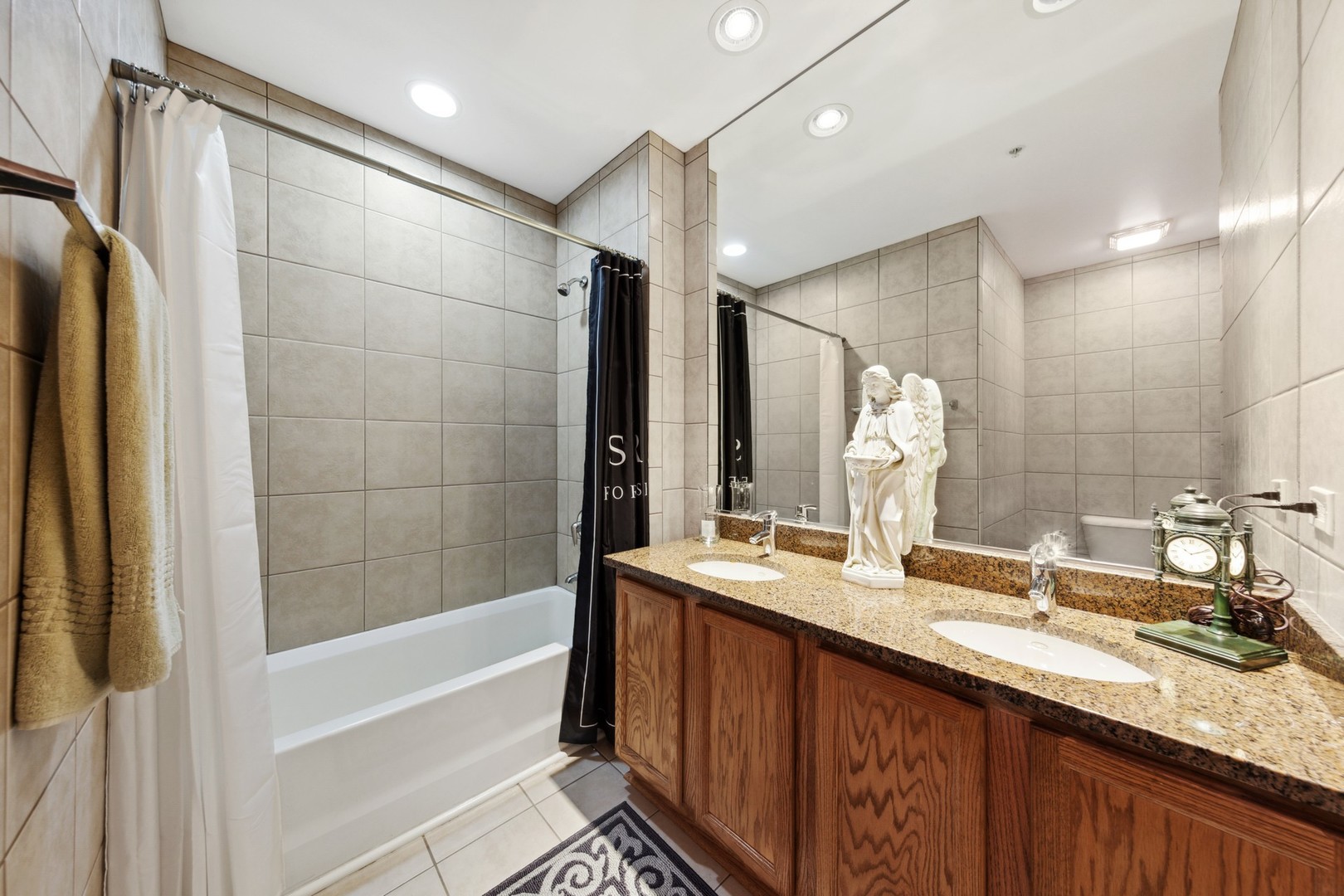 1503 S State Street Unit: 611