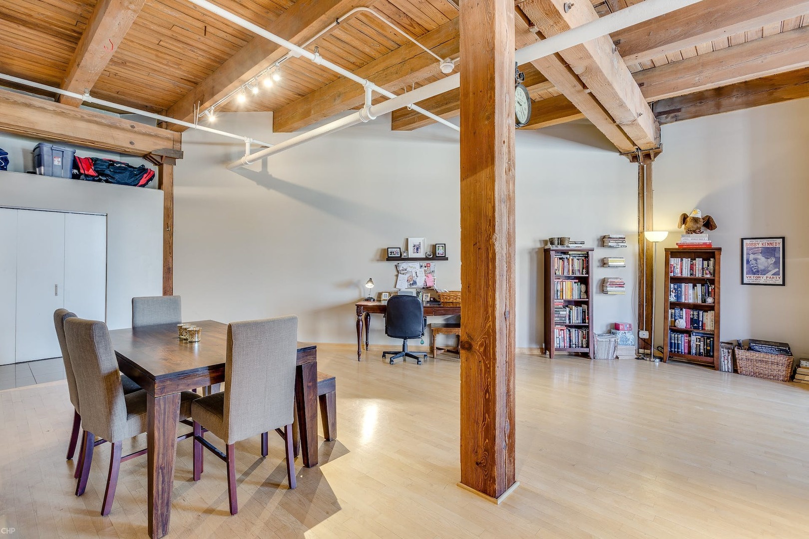 400 S GREEN Street Unit: 306