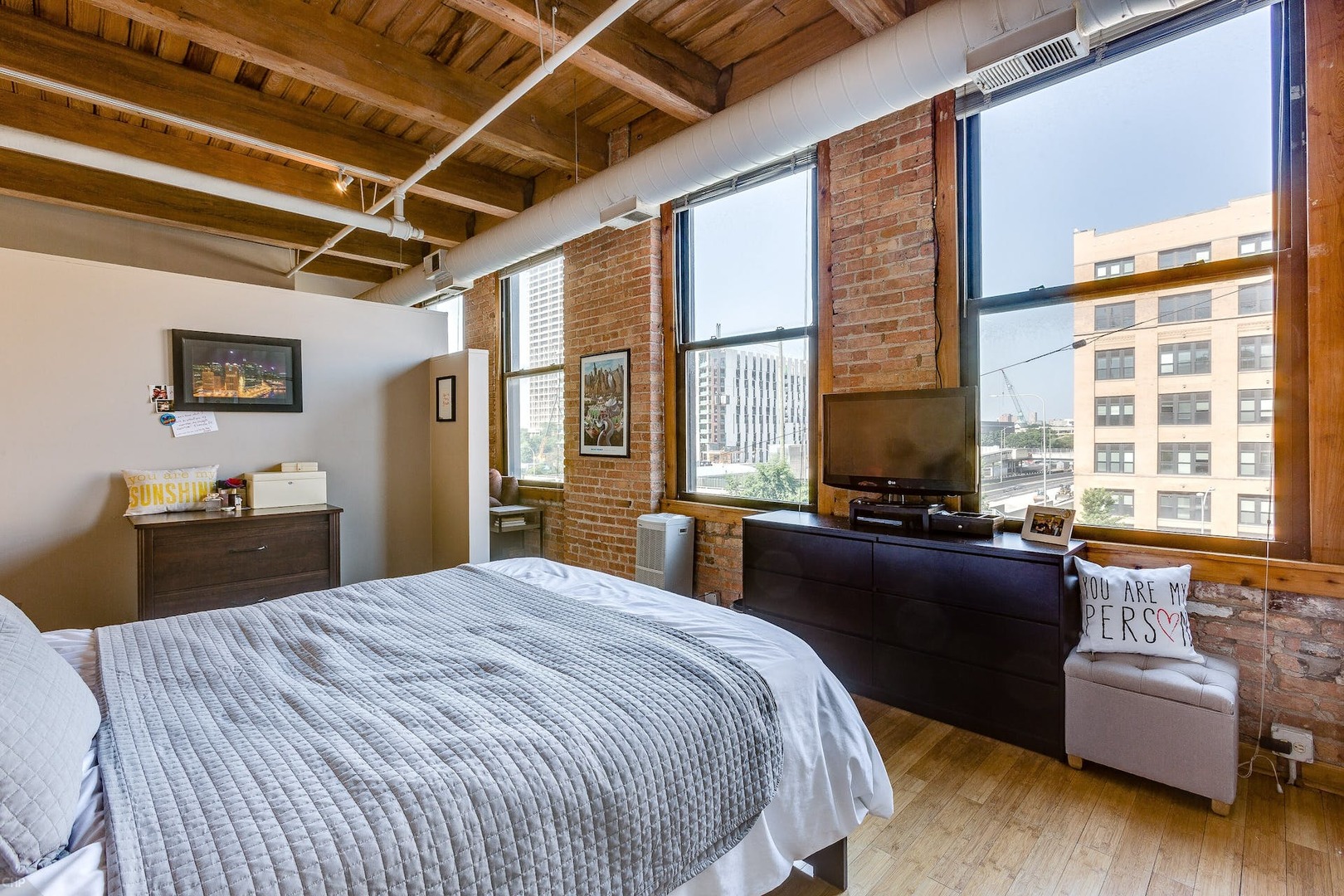 400 S GREEN Street Unit: 306