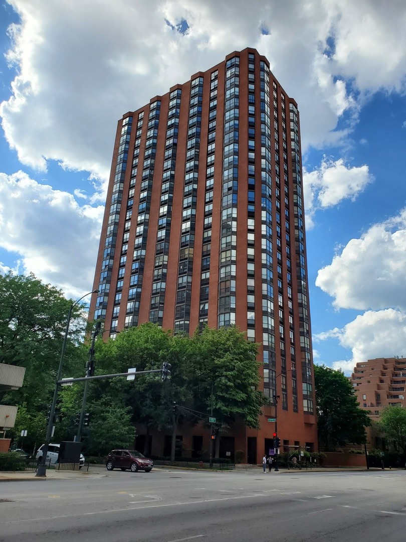 899 S Plymouth Court Unit: 1210