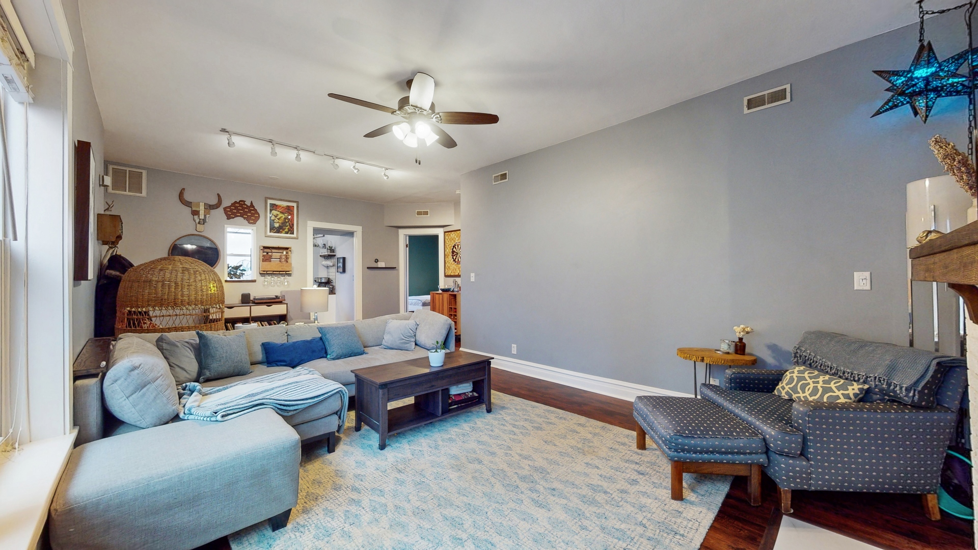 1620 W DIVERSEY Parkway Unit: 3C