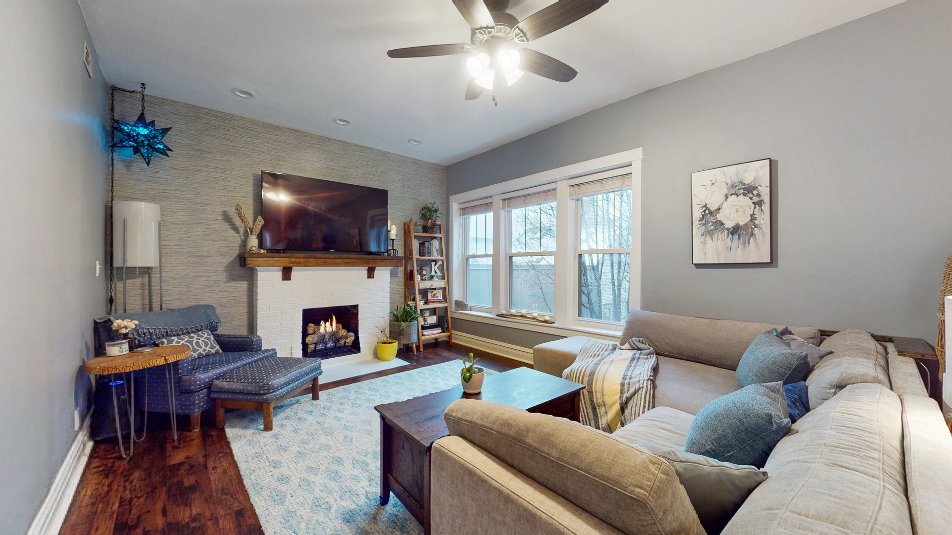 1620 W DIVERSEY Parkway Unit: 3C