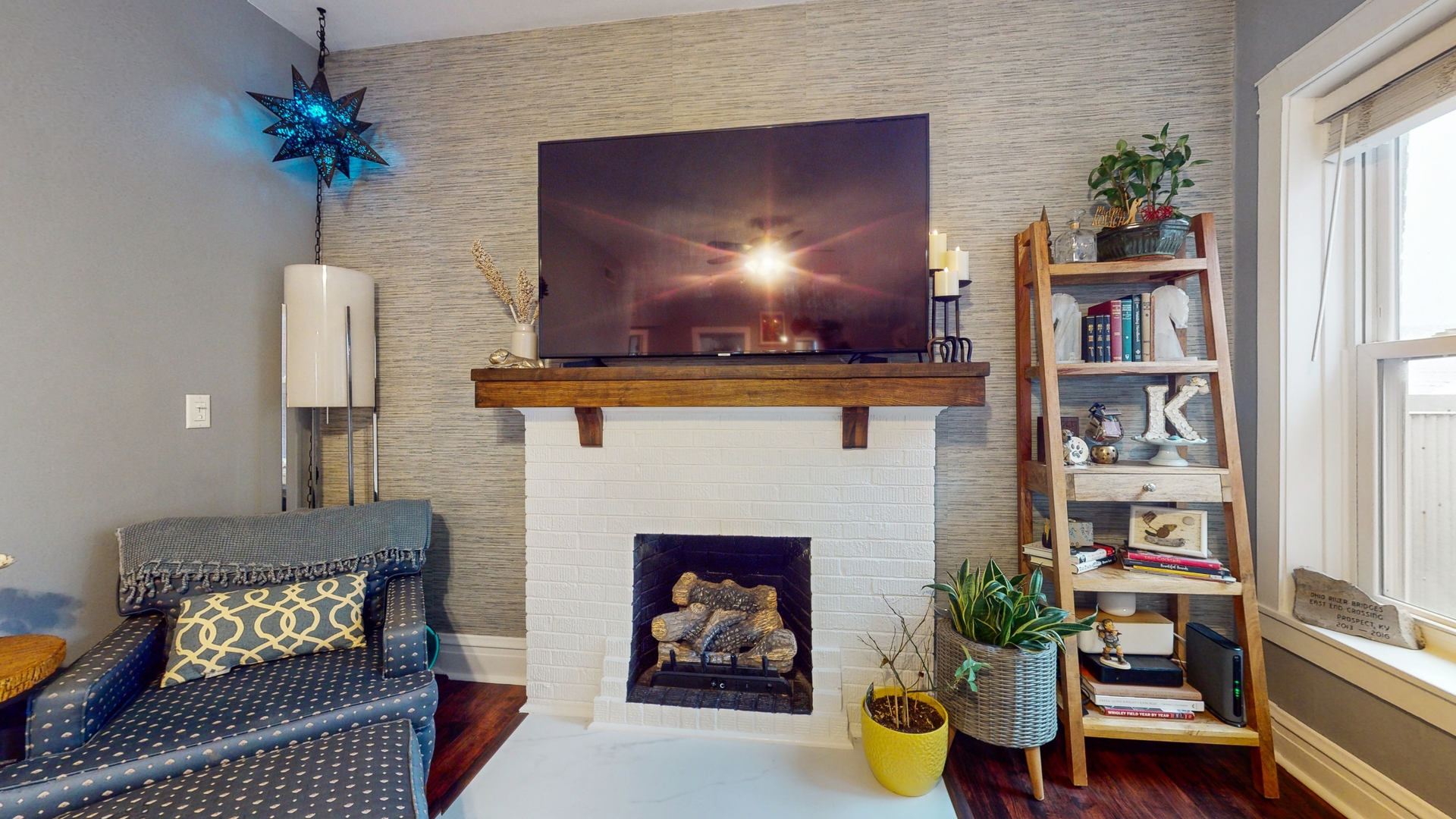 1620 W DIVERSEY Parkway Unit: 3C
