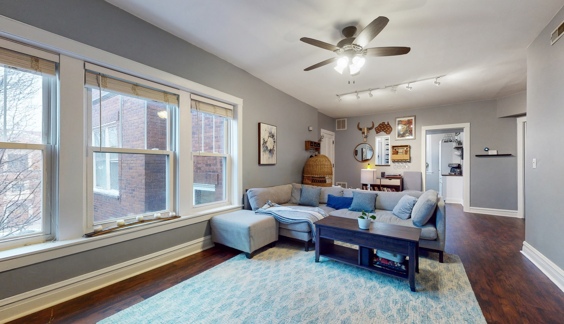 1620 W DIVERSEY Parkway Unit: 3C