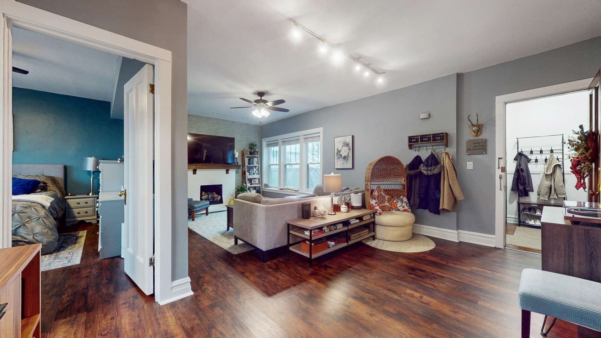 1620 W DIVERSEY Parkway Unit: 3C