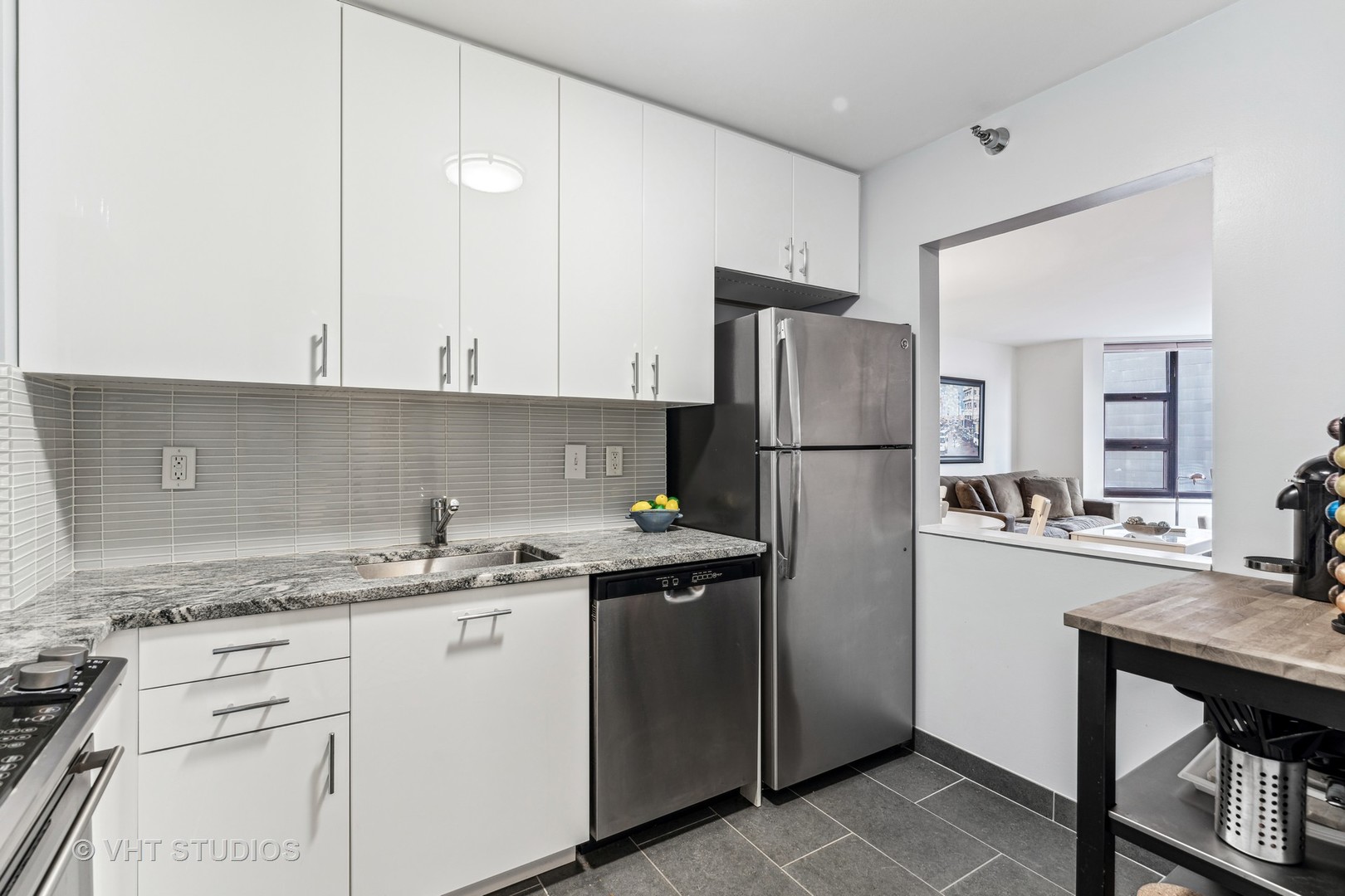 401 E ONTARIO Street Unit: 507