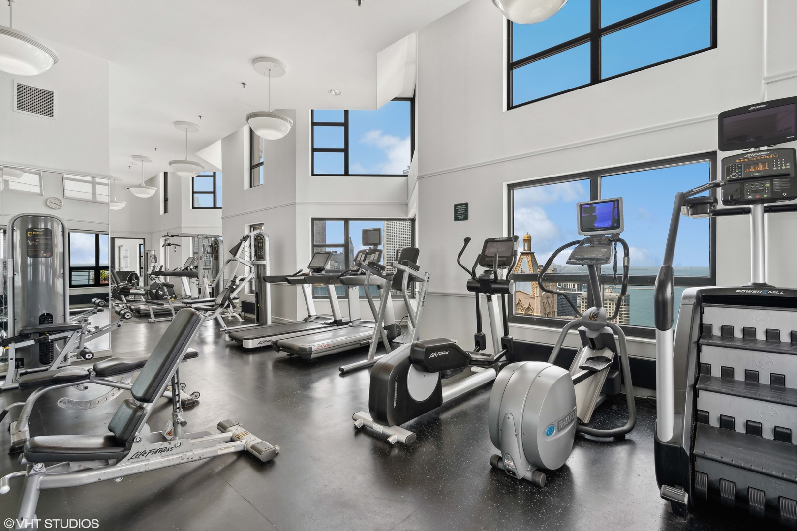 401 E ONTARIO Street Unit: 507