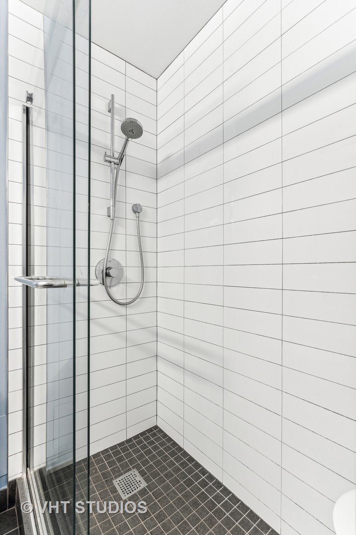 401 E ONTARIO Street Unit: 507