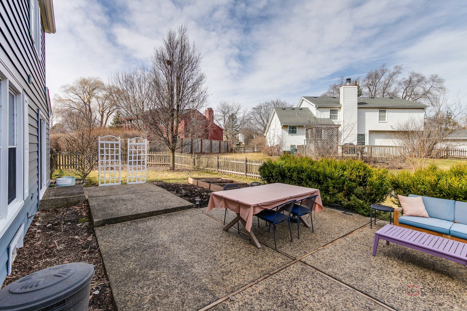 218 Greentree Parkway