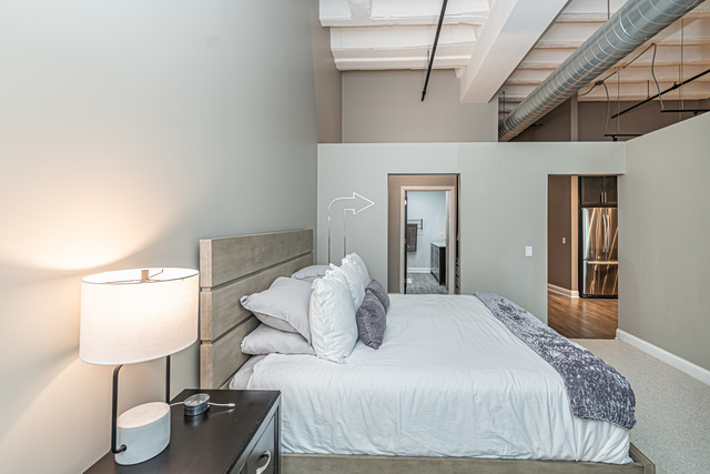 1645 W OGDEN Avenue Unit: 439