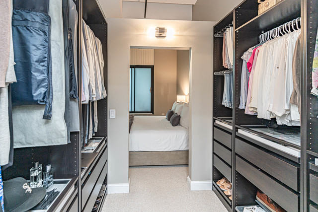 1645 W OGDEN Avenue Unit: 439