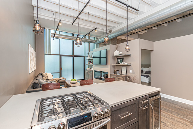 1645 W OGDEN Avenue Unit: 439