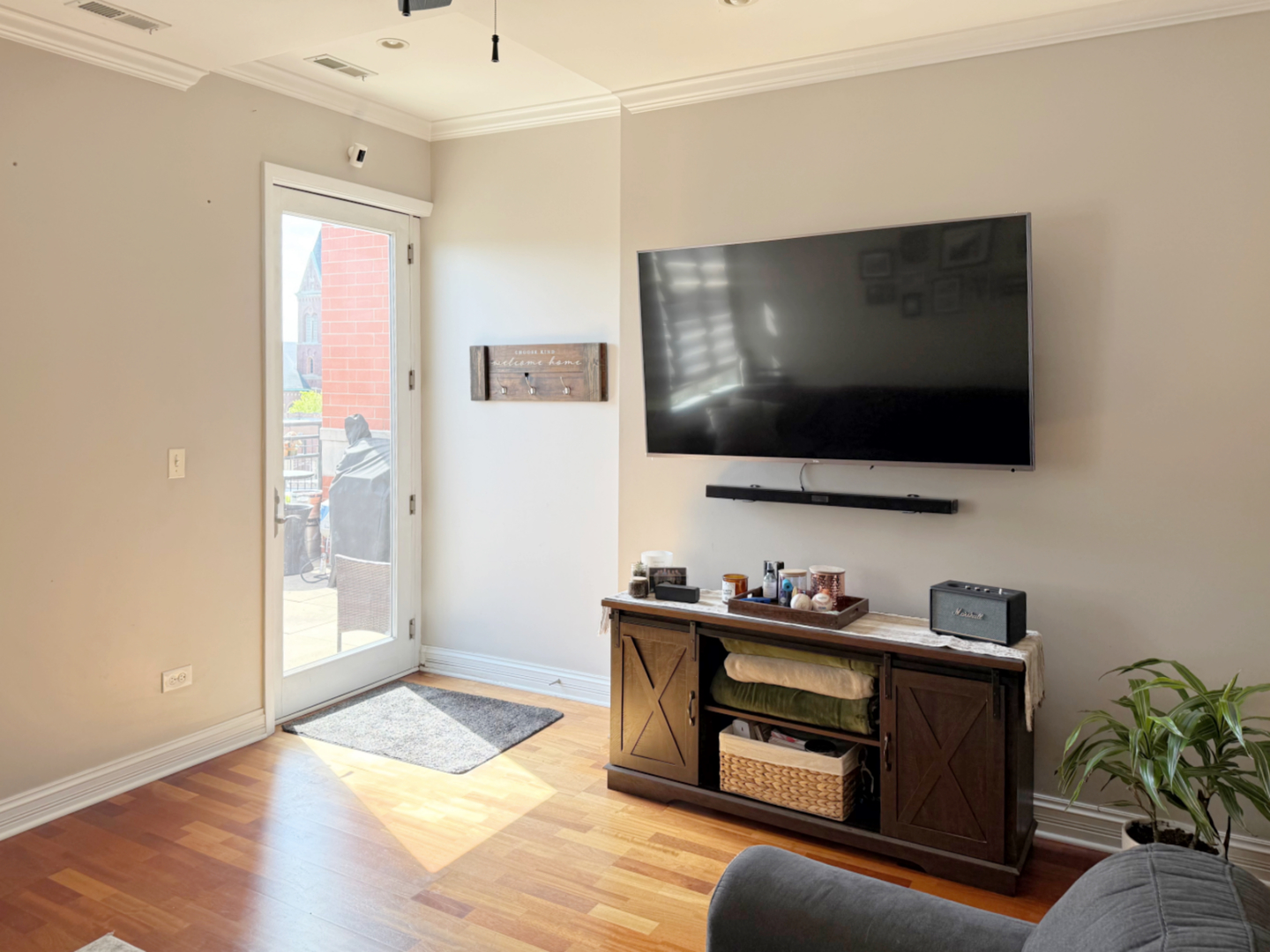 4950 N WESTERN Avenue Unit: PH2