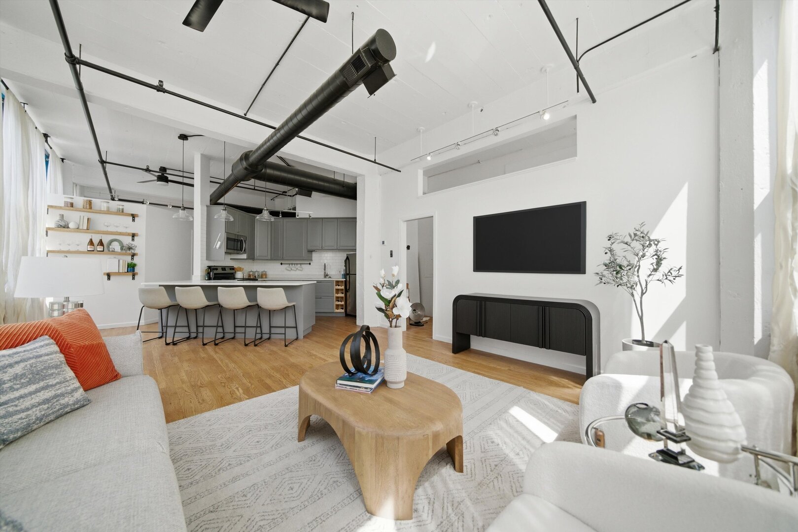 124 W Polk Street Unit: 406