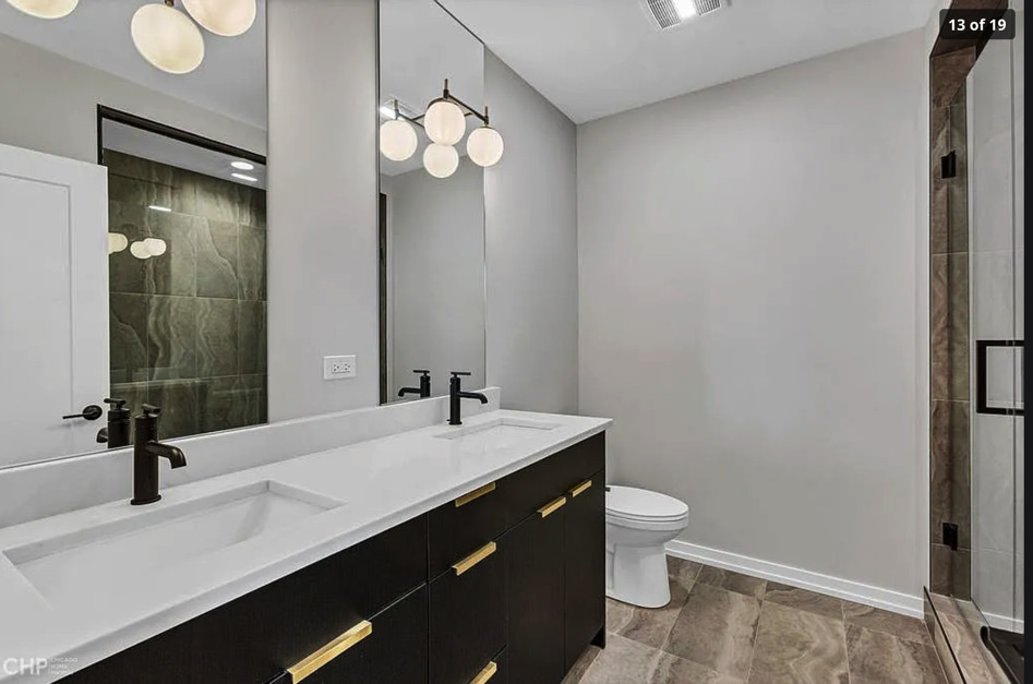 4917 S Champlain Avenue Unit: 1