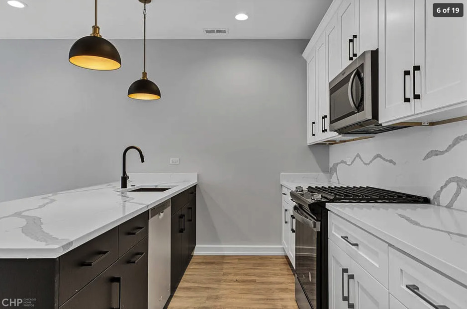 4917 S Champlain Avenue Unit: 1