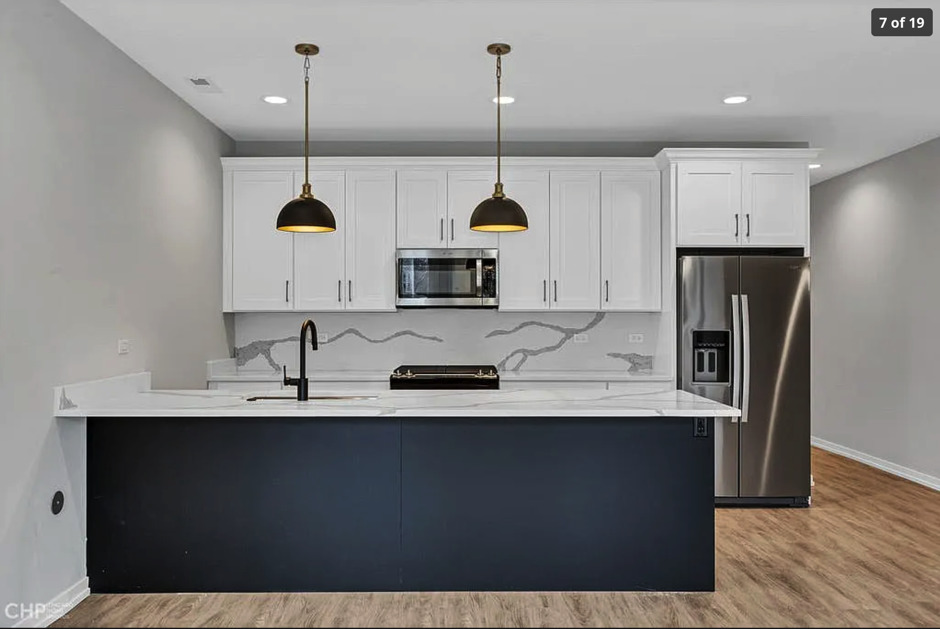 4917 S Champlain Avenue Unit: 1