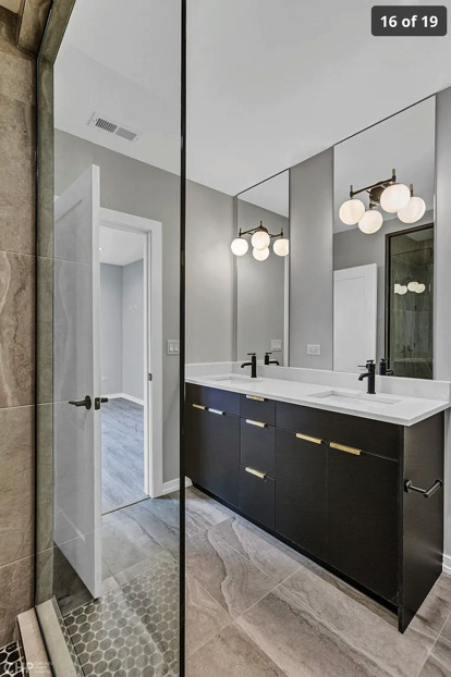 4917 S Champlain Avenue Unit: 1