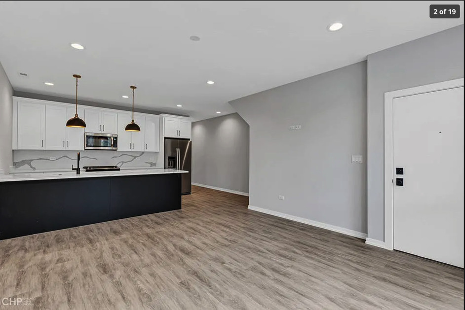4917 S Champlain Avenue Unit: 1