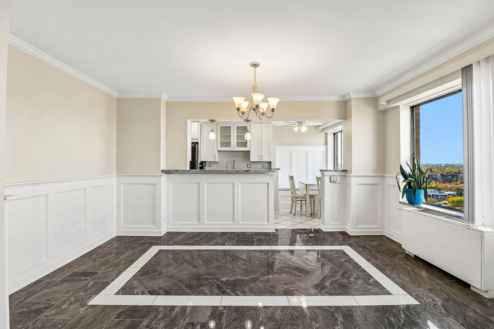 7033 N Kedzie Avenue Unit: 1704