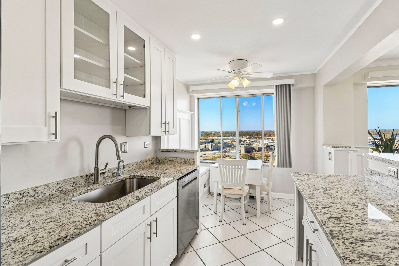 7033 N Kedzie Avenue Unit: 1704