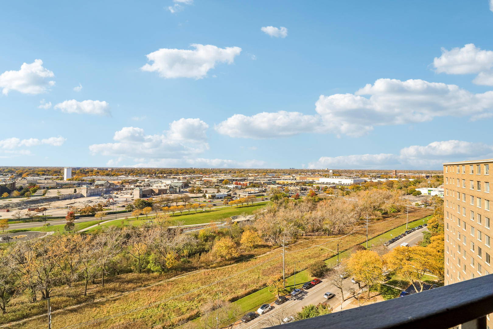 7033 N Kedzie Avenue Unit: 1704