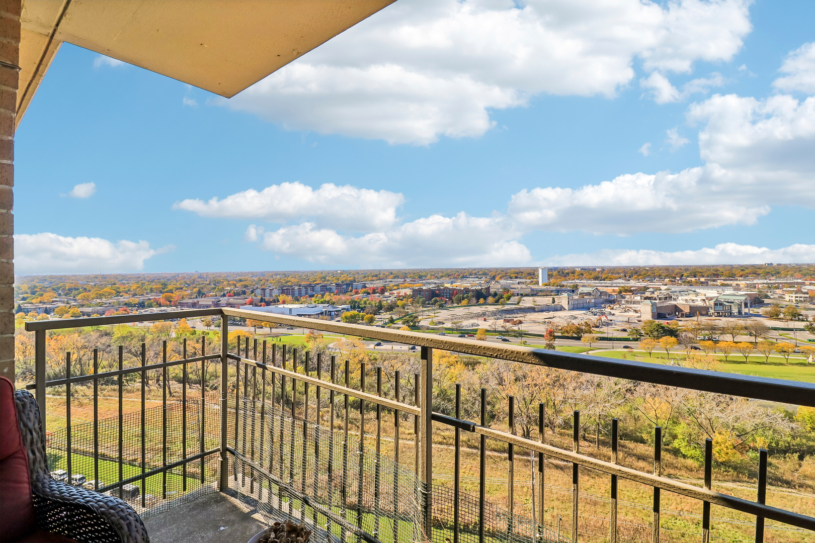 7033 N Kedzie Avenue Unit: 1704