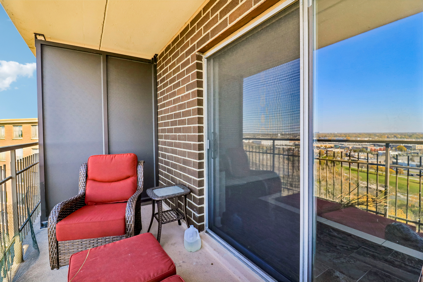 7033 N Kedzie Avenue Unit: 1704