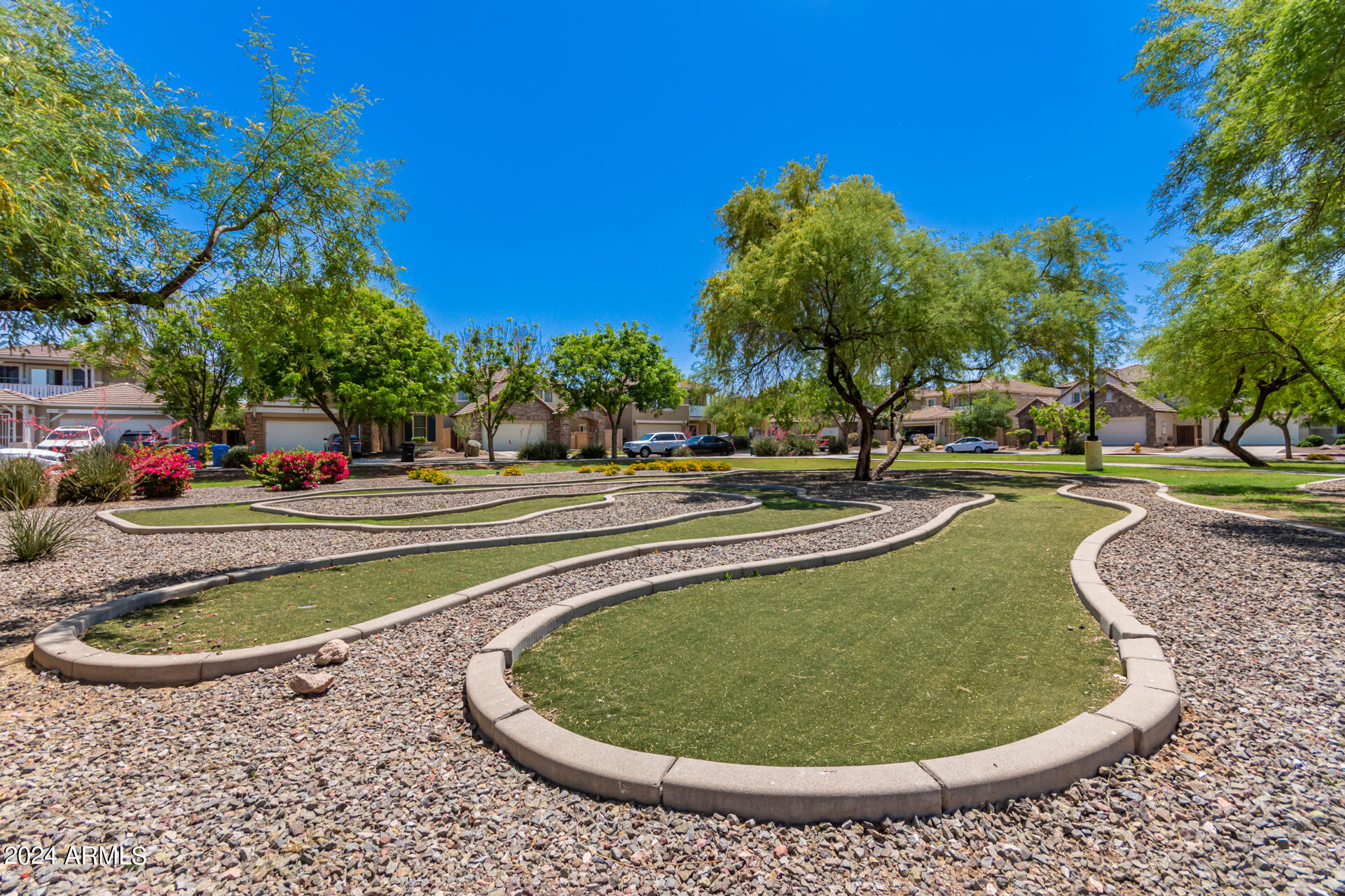 2335 E HUNTINGTON Drive