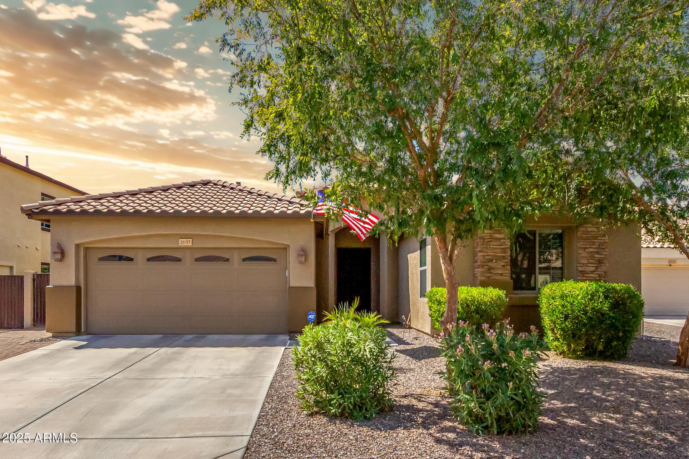 2037 E CAROB Drive