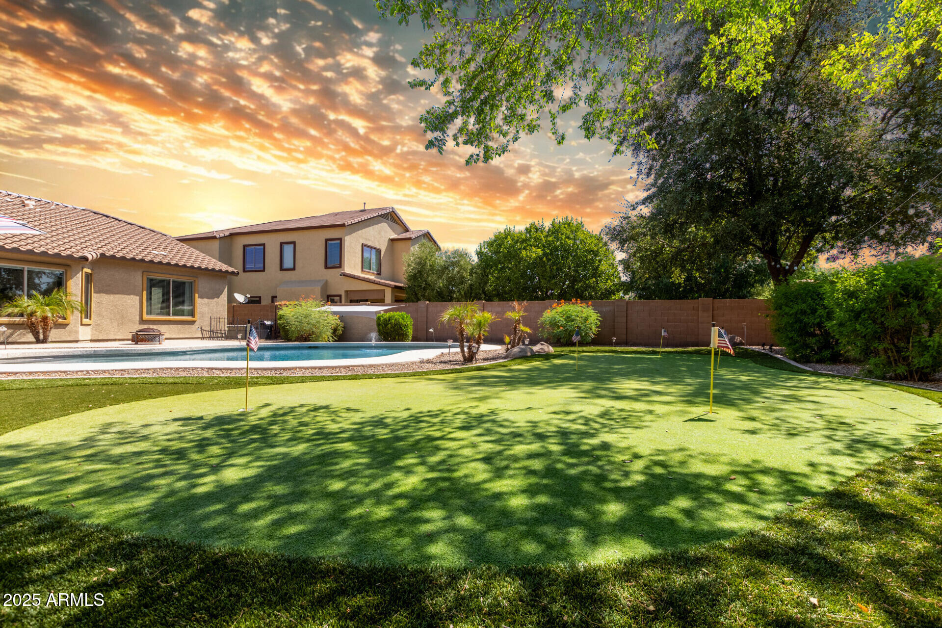 2037 E CAROB Drive