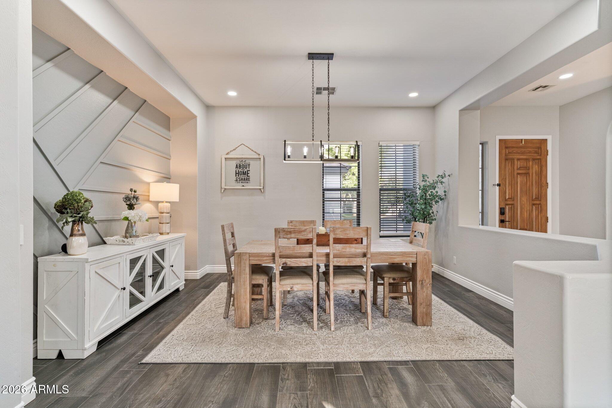 1902 S LOS ALTOS Drive