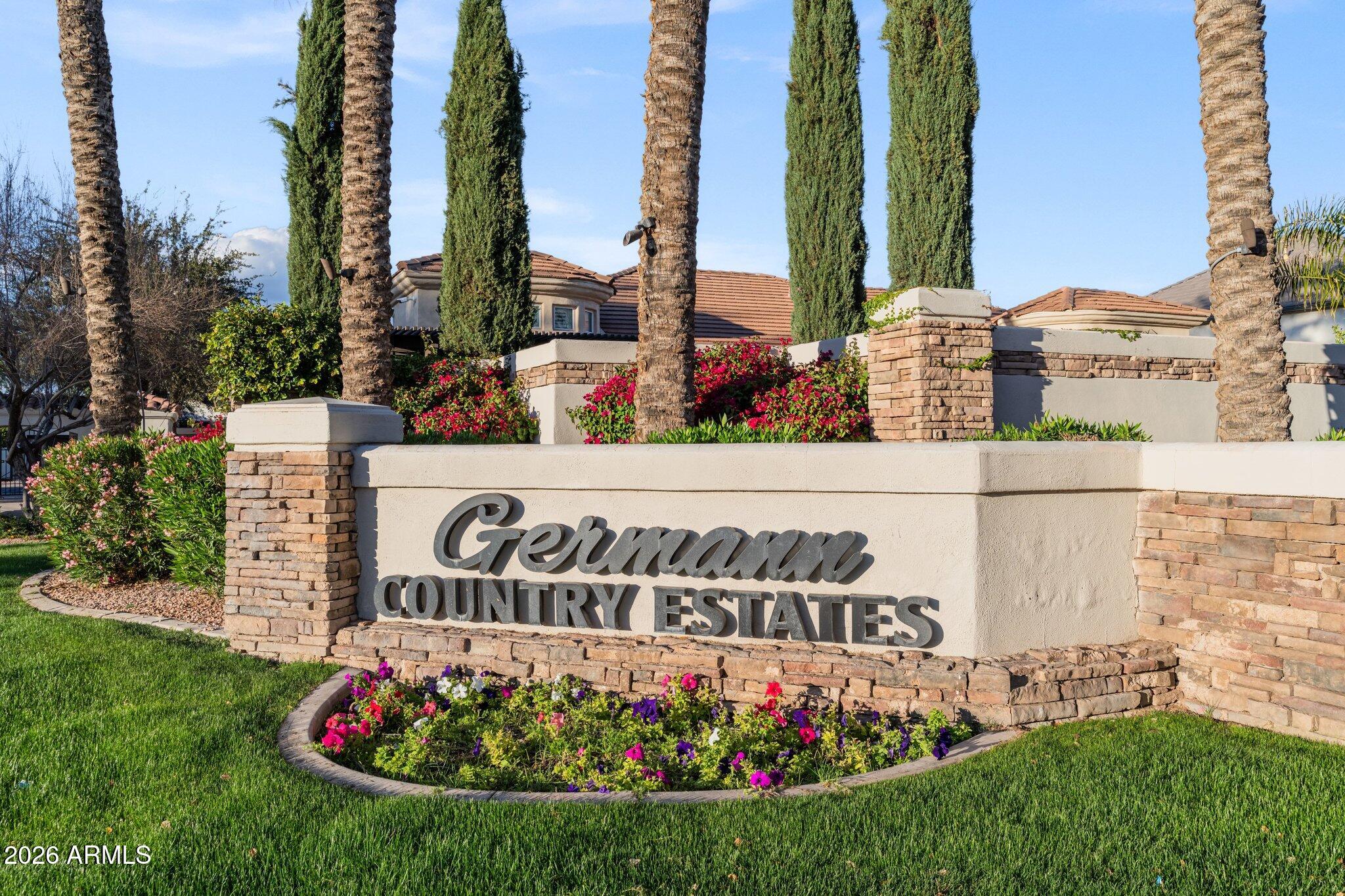 1902 S LOS ALTOS Drive