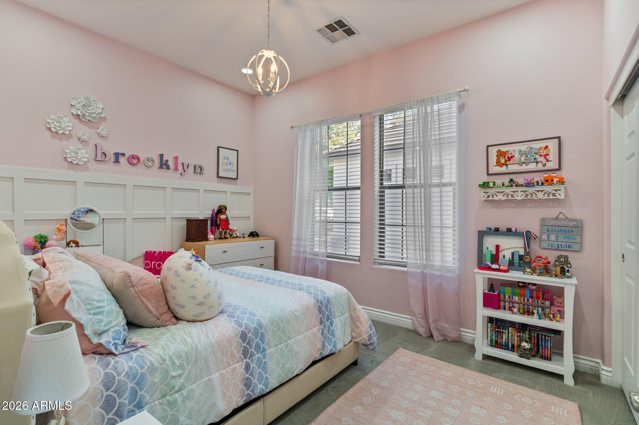 1902 S LOS ALTOS Drive