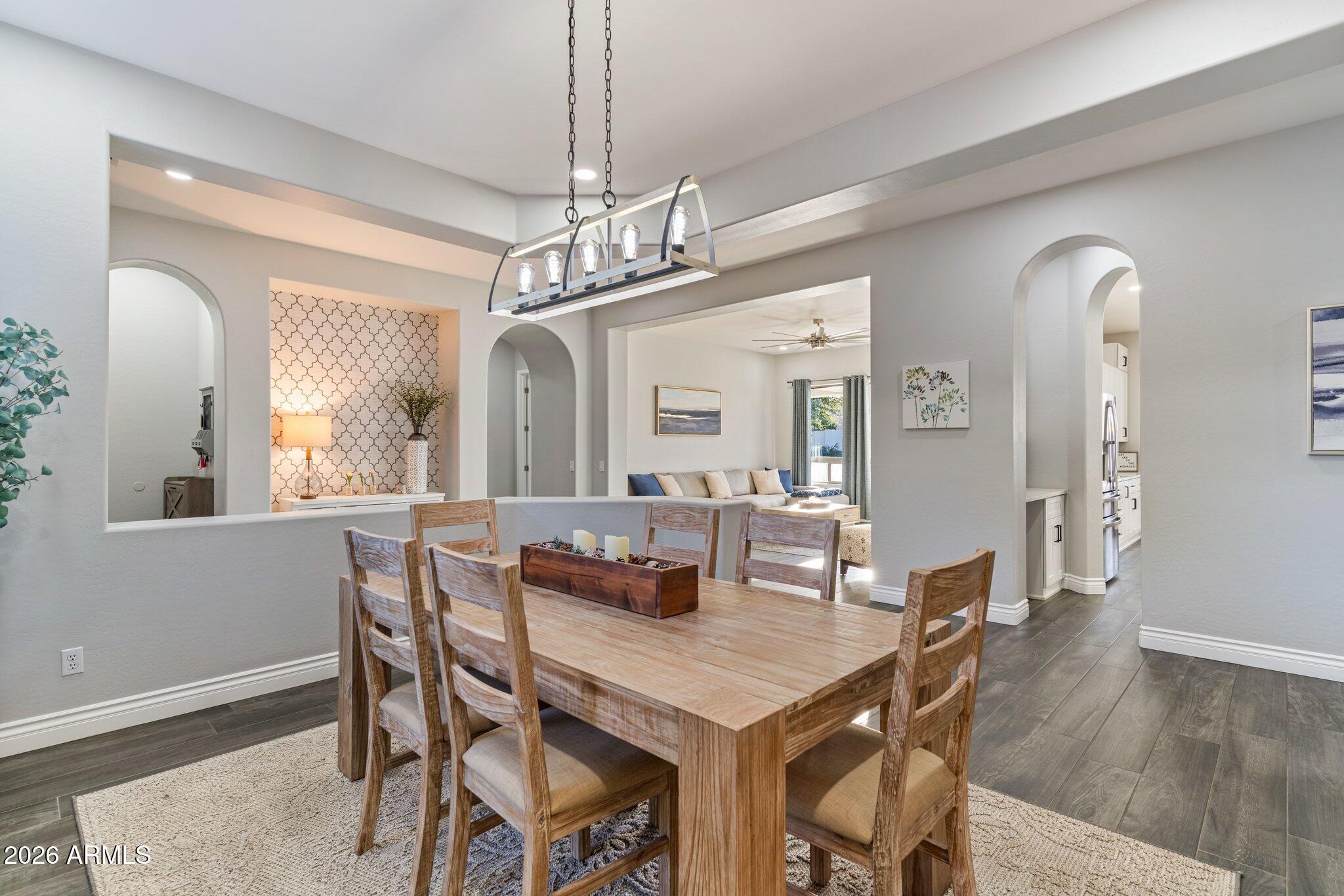 1902 S LOS ALTOS Drive