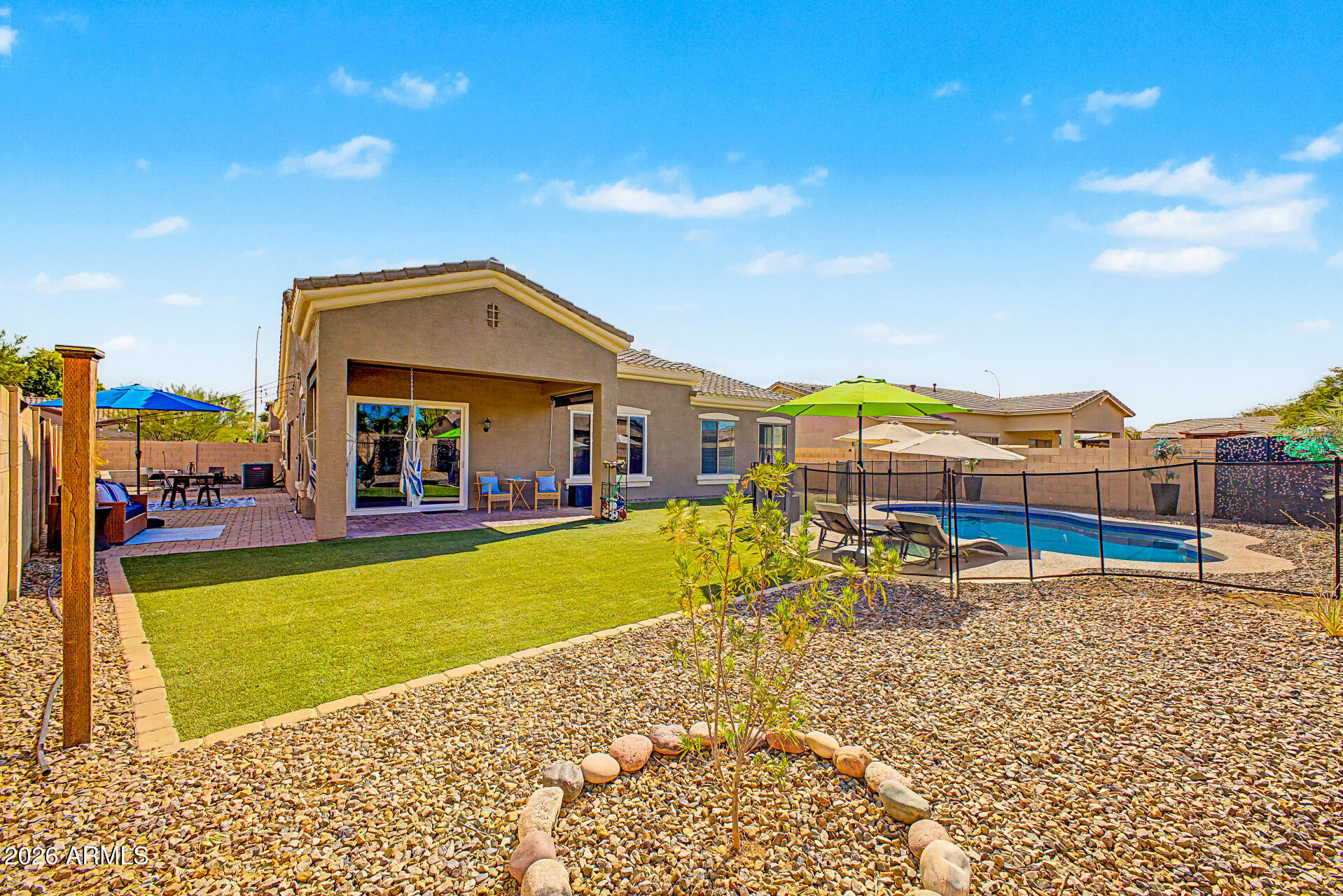 4622 E FIRESTONE Drive