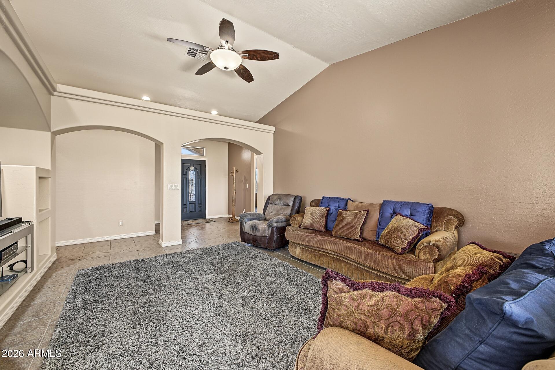 1111 E SHEPHERDS Way