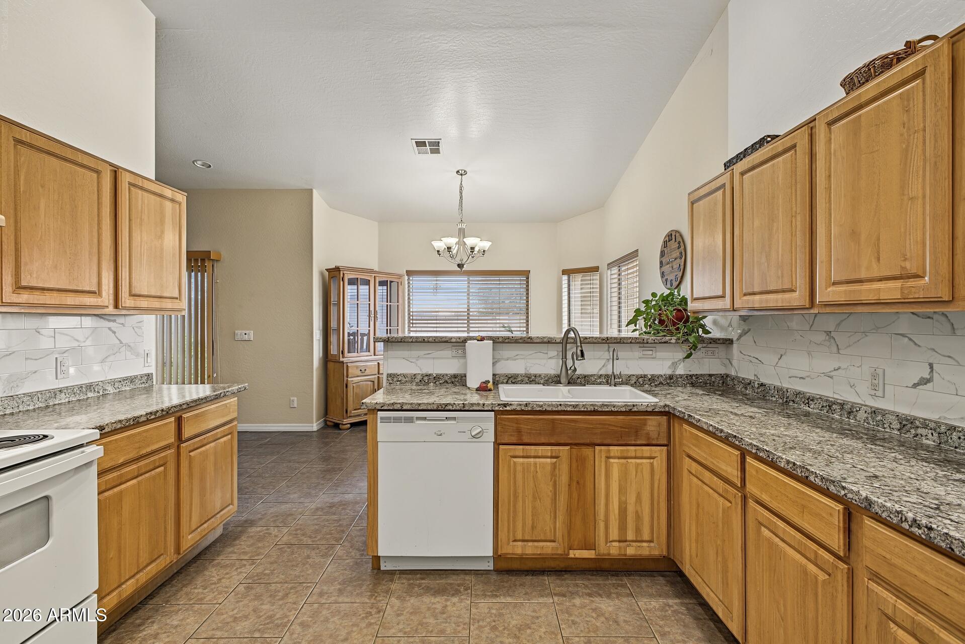 1111 E SHEPHERDS Way