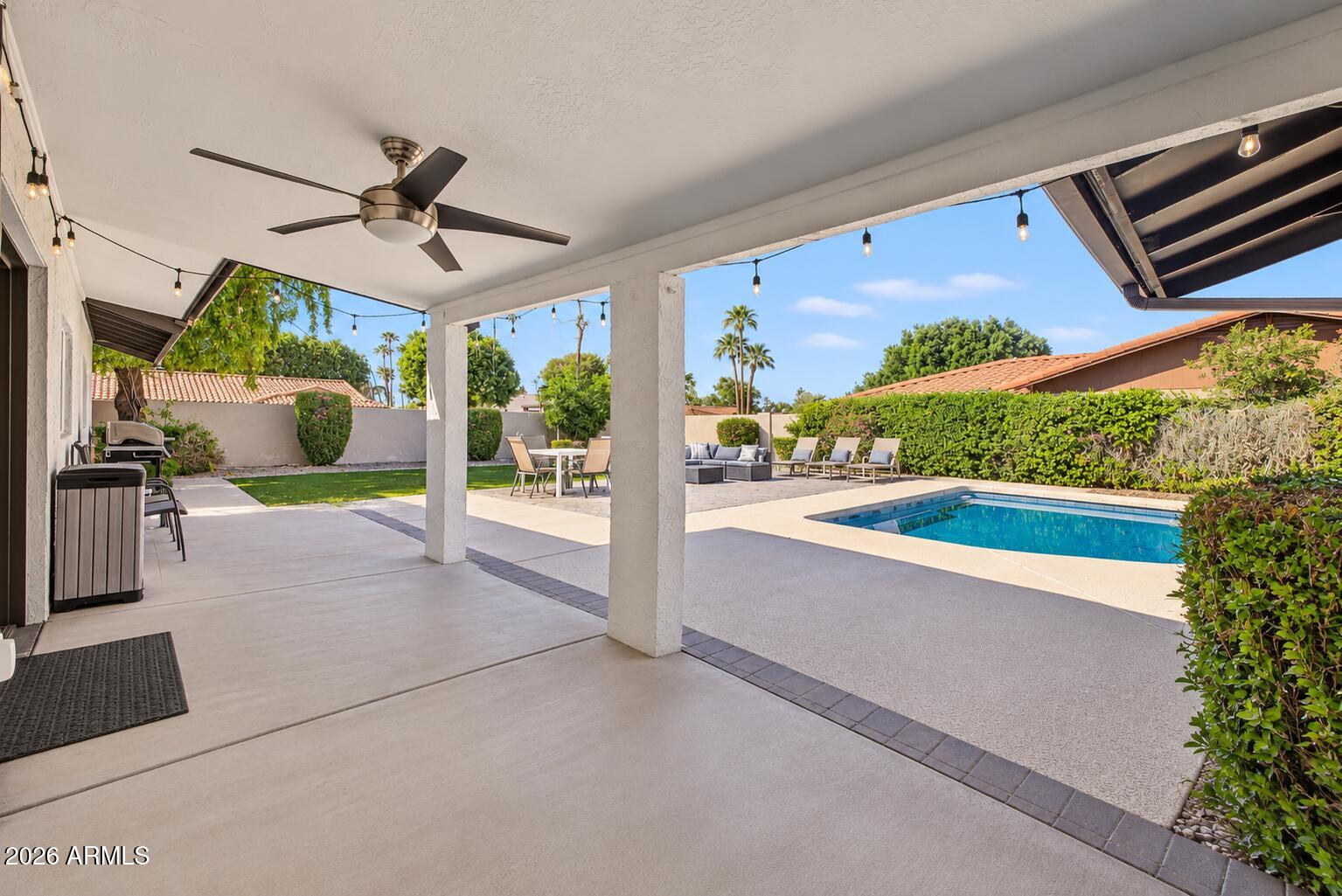 314 E MARCONI Avenue