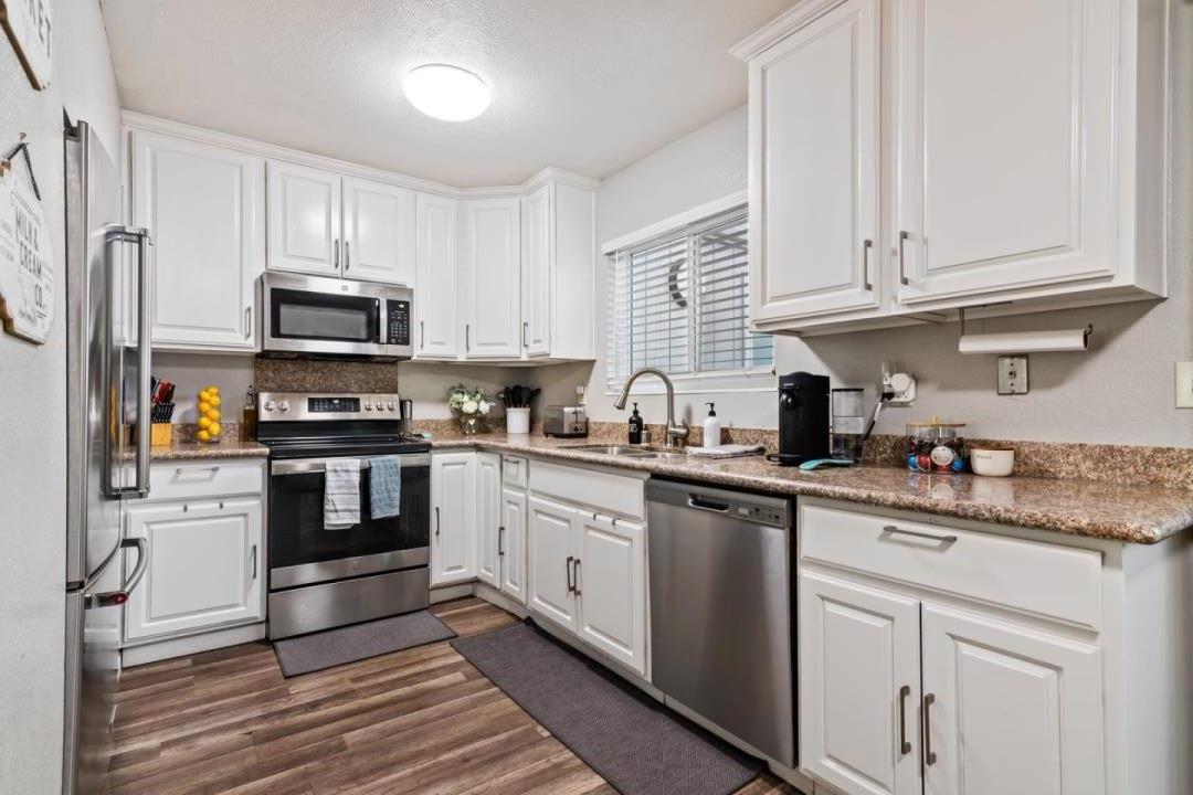 1235 Pine Creek Way J