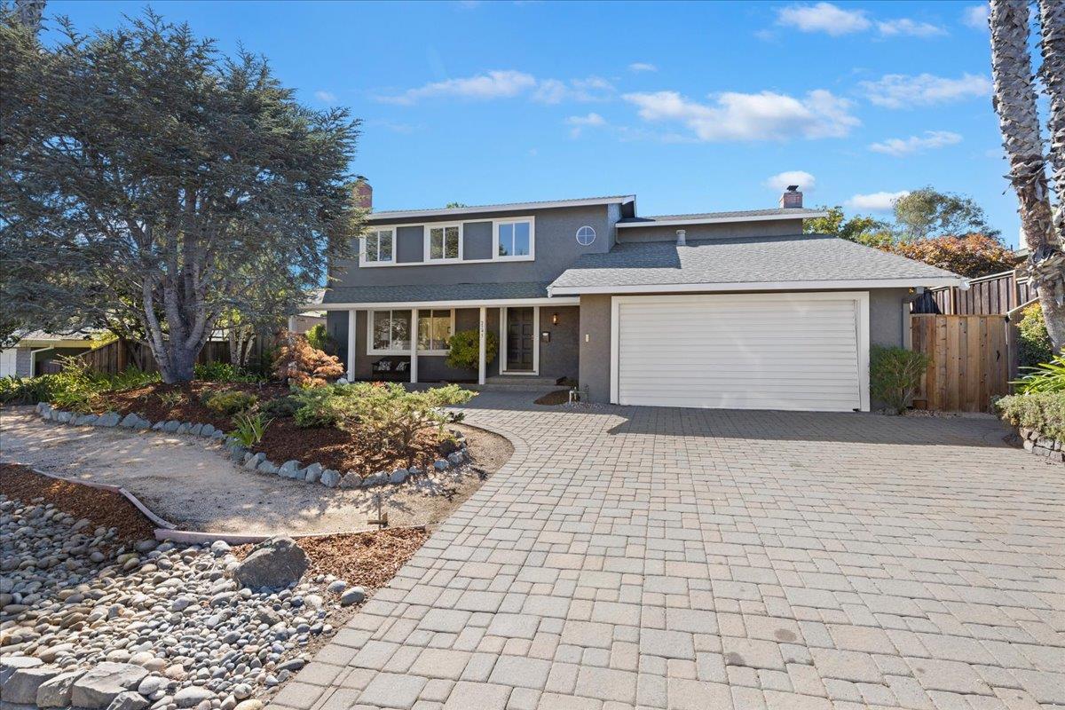 2745 Waltham Cross Street